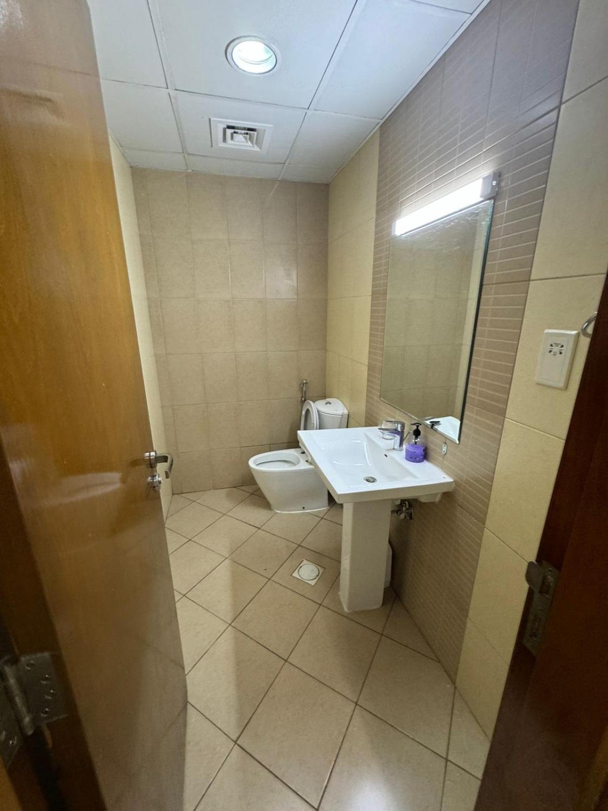 Elegent 2bhk Next To The With Pool,gym,garden,kids Play Area,learning Centre,shops,cafe,restaurants * Ajman